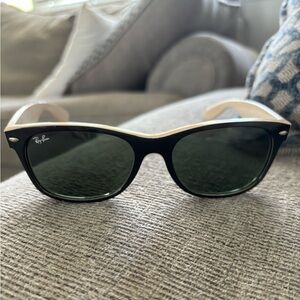 Ray-Ban Wayfarer Sunglasses (like new)